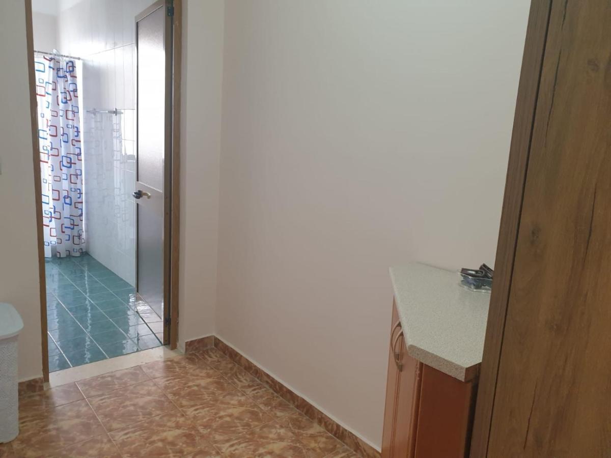 Jozi Kaiser Apartment 4 Durrës Buitenkant foto