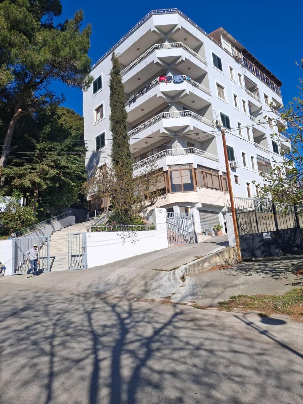 Jozi Kaiser Apartment 4 Durrës Buitenkant foto